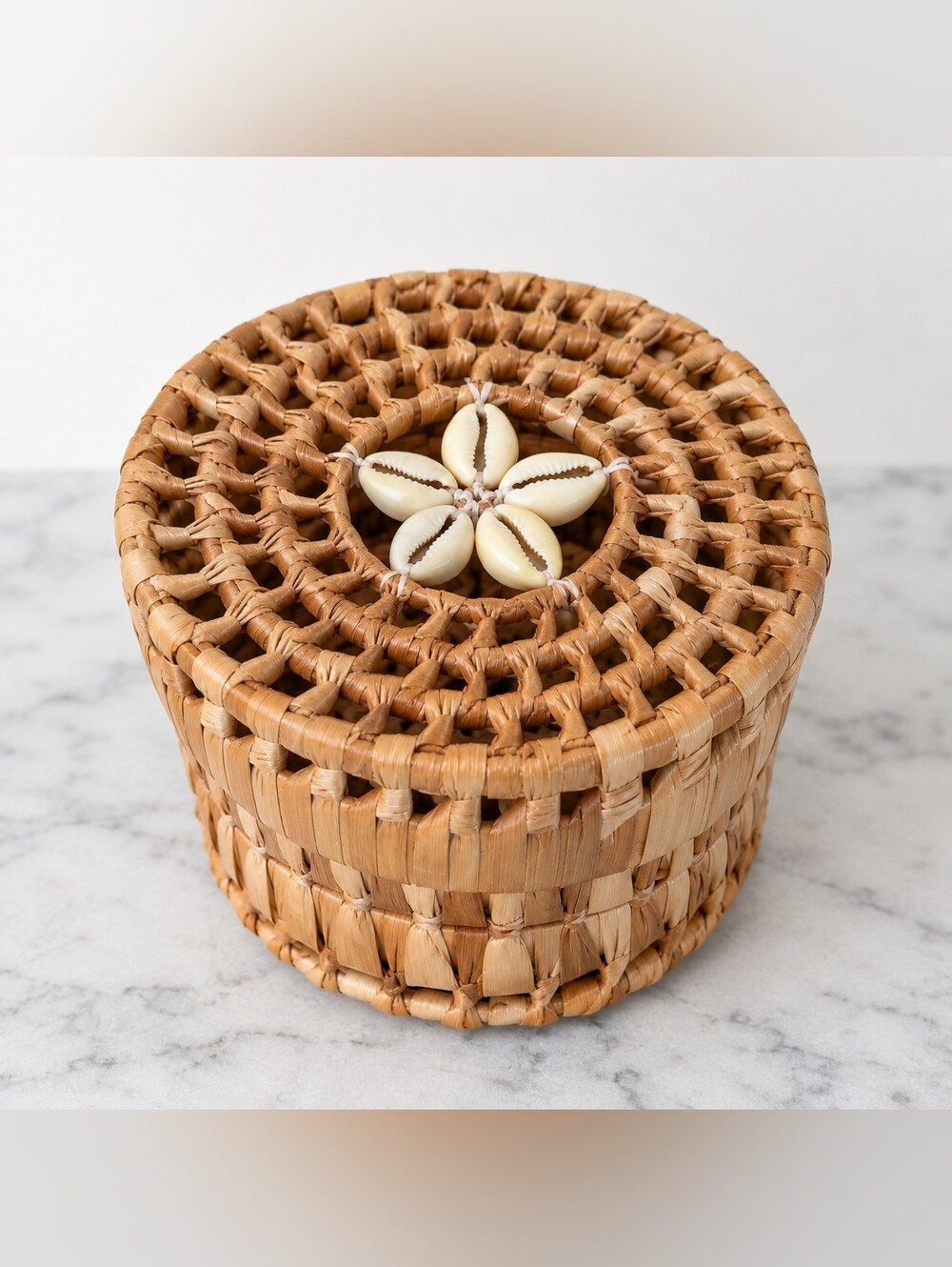 Vintage Woven Raffia Lidded Basket Cowrie Shell Flower Boho Trinket Box